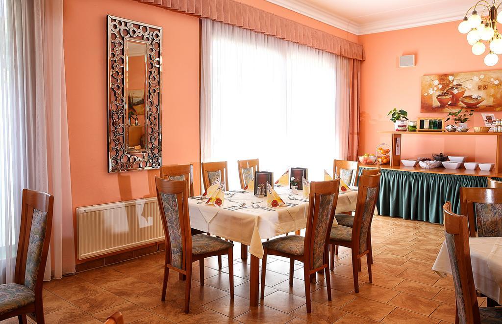 Strandhotel Orchidee Sankt Kanzian am Klopeiner See Buitenkant foto