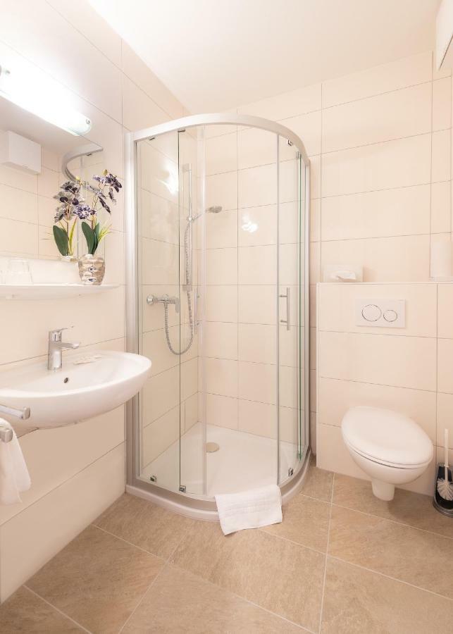 Strandhotel Orchidee Sankt Kanzian am Klopeiner See Buitenkant foto