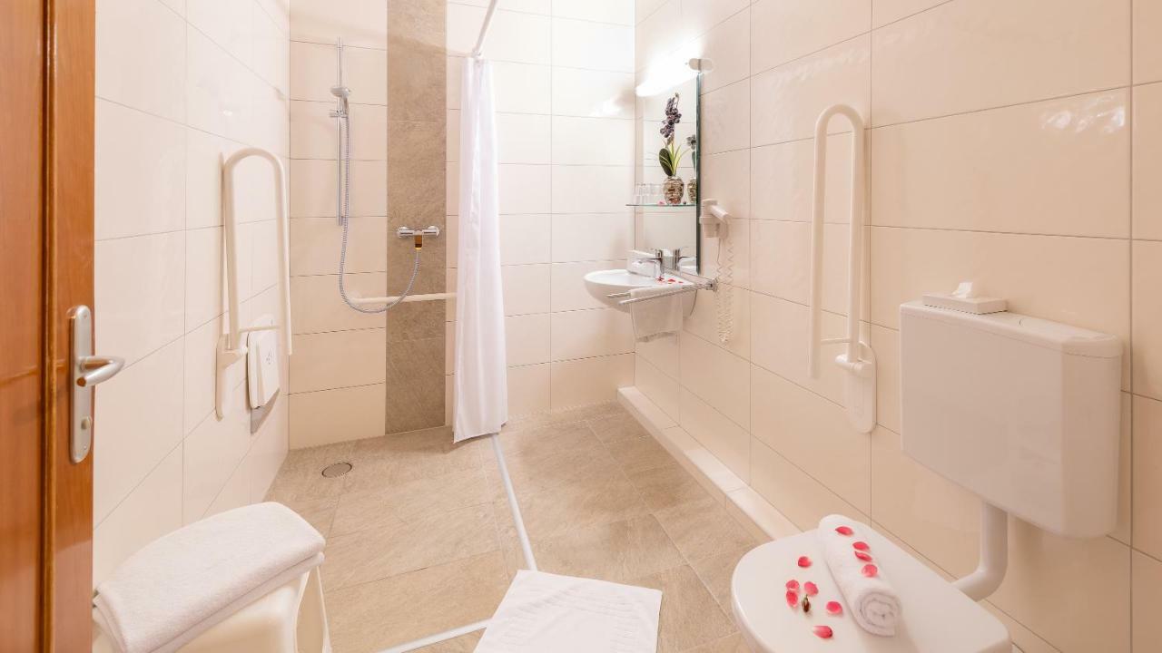 Strandhotel Orchidee Sankt Kanzian am Klopeiner See Buitenkant foto